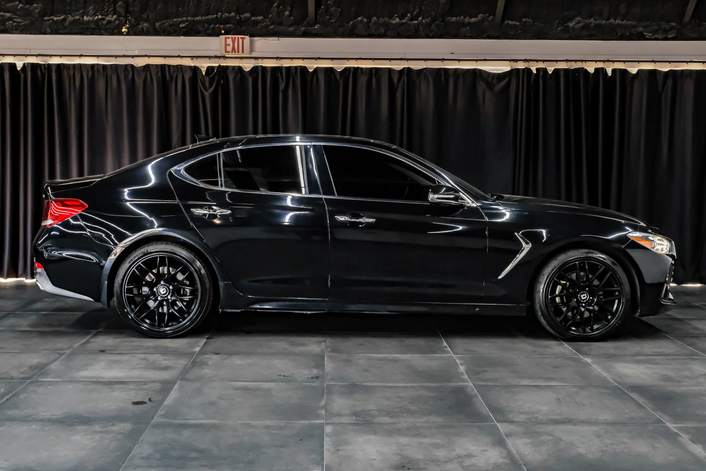 Used 2019 Genesis G70 2.0T Advanced w/ Dynamic Package AWD/4WD image 7