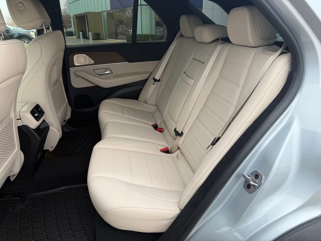 Used 2025 Mercedes-Benz GLE 350 4MATIC image 13