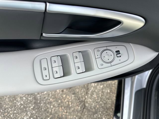 New 2026 Hyundai Sonata SEL FWD image 11