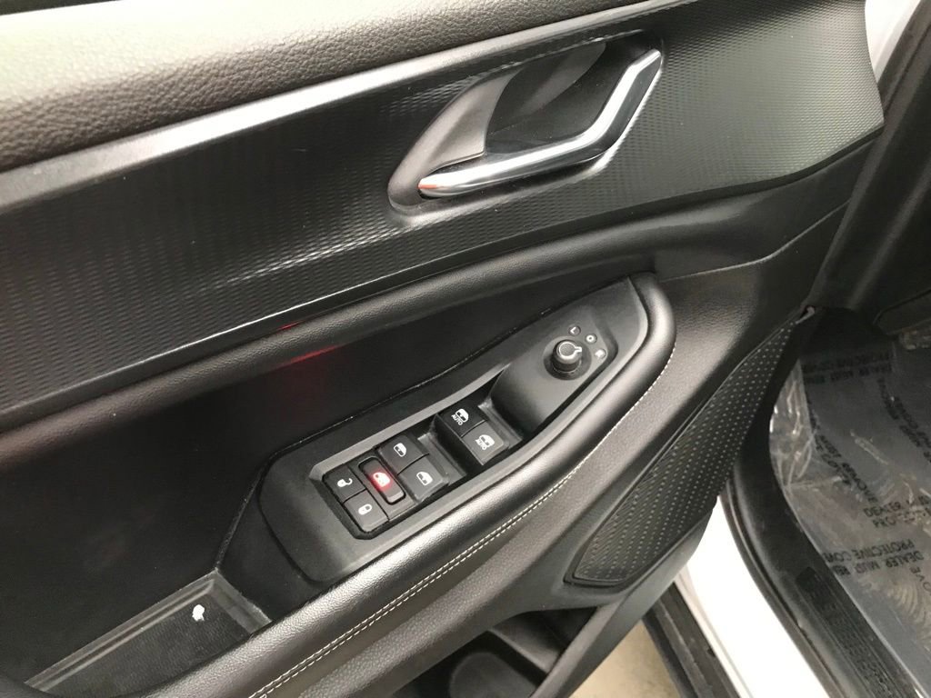 Used 2024 Jeep Grand Cherokee Altitude image 10