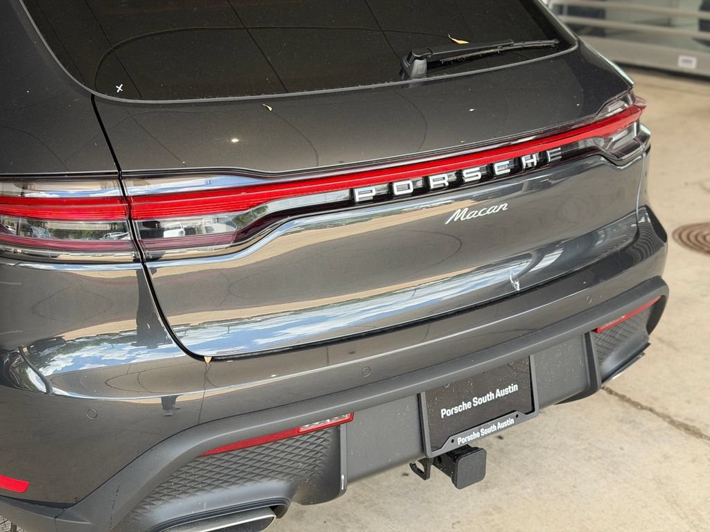 New 2026 Porsche Macan AWD/4WD image 38