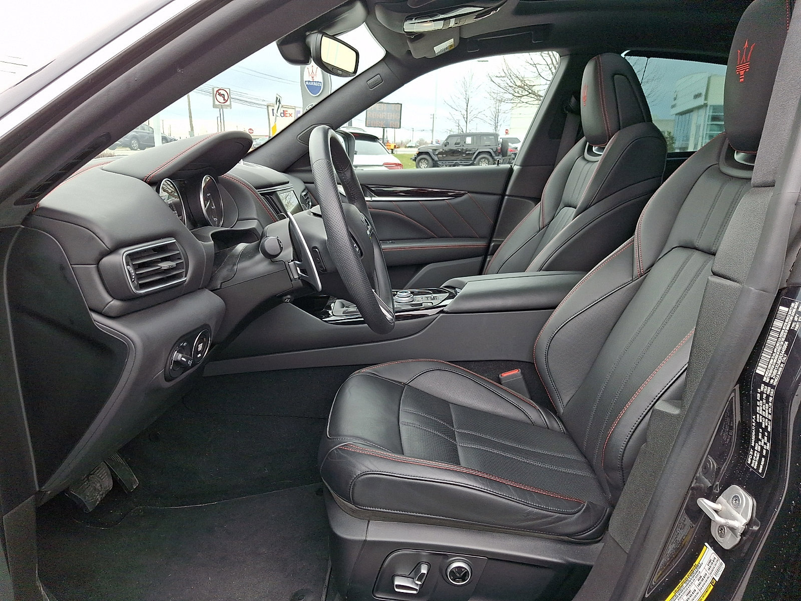 Used 2024 Maserati Levante GT Ultima AWD/4WD image 13
