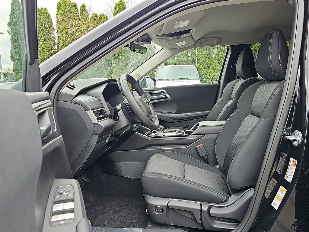 New 2026 Mitsubishi Outlander ES AWD/4WD image 9