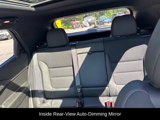 Used 2021 Chevrolet TrailBlazer RS w/ Sun and Liftgate Package FWD image 18