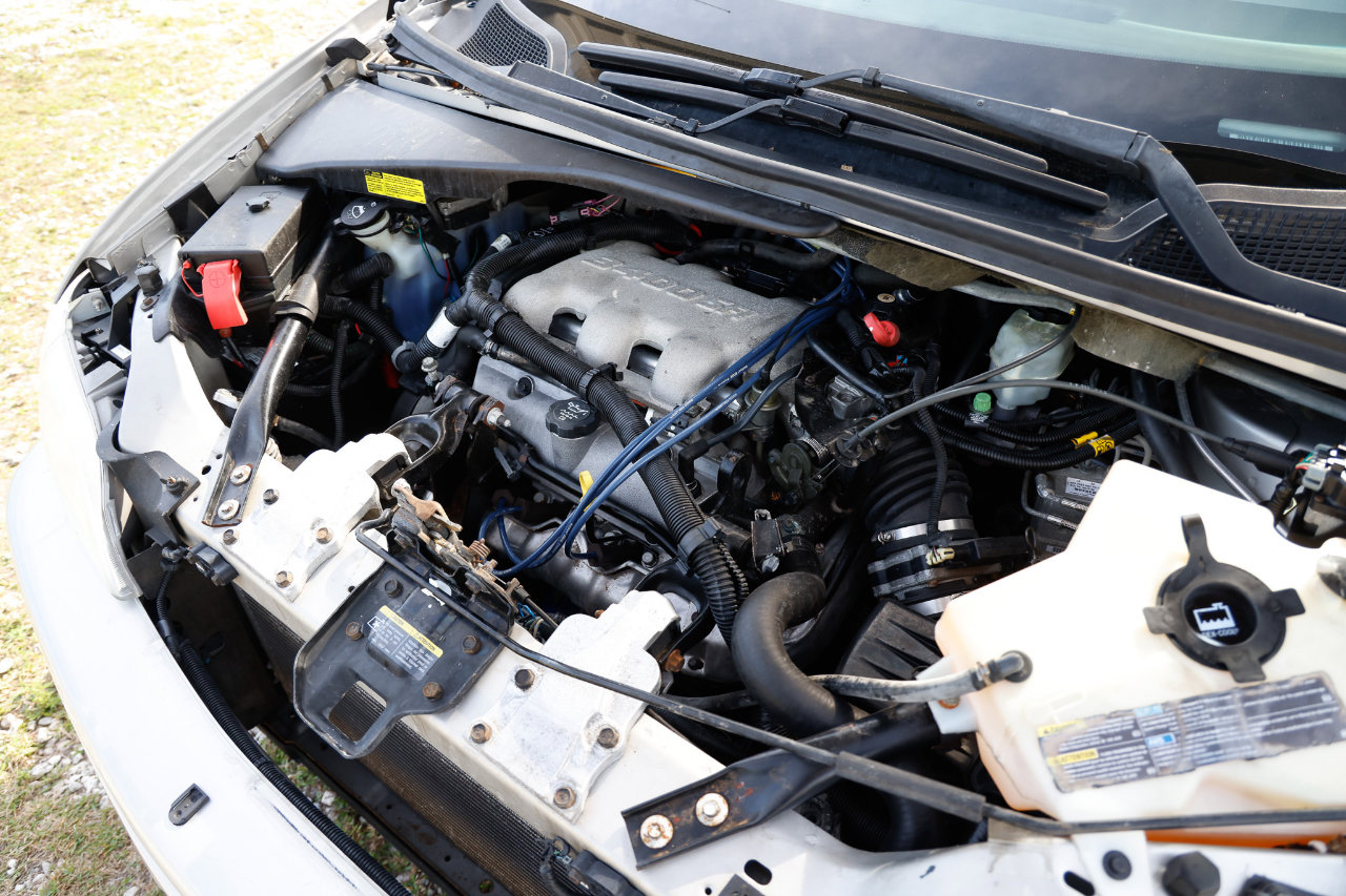 Used 2004 Oldsmobile Silhouette GL image 40