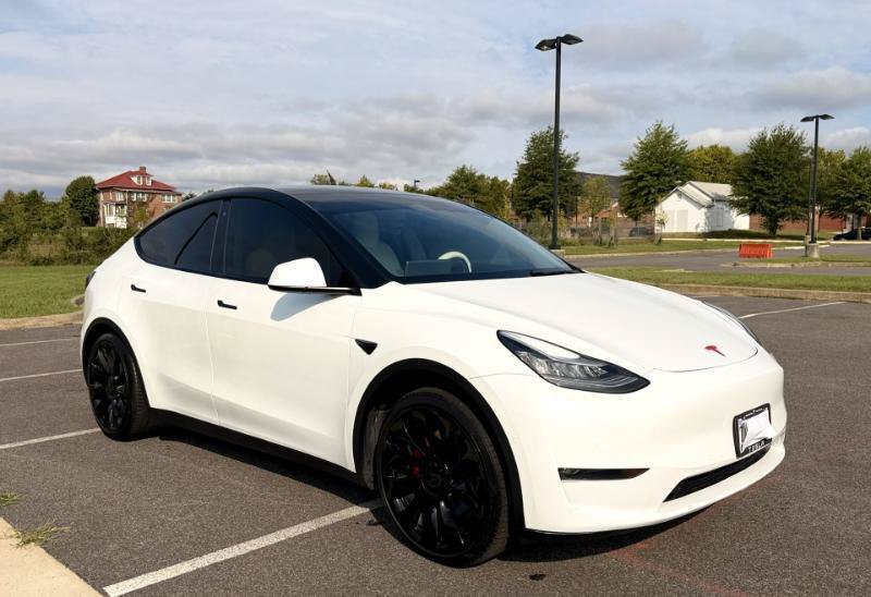 Used 2020 Tesla Model Y Performance AWD/4WD image 4