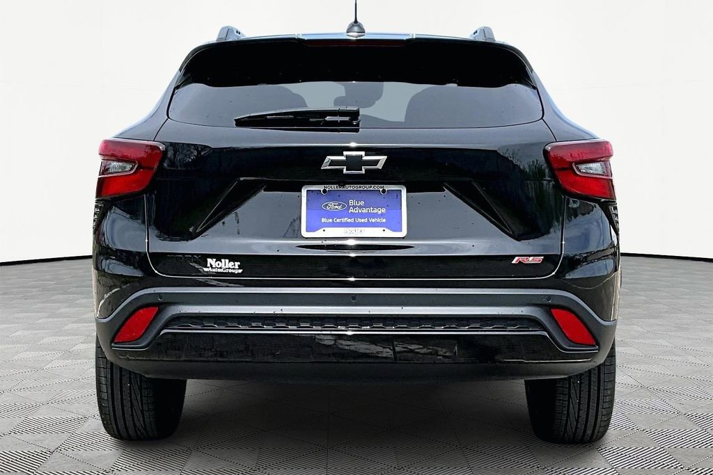 Used 2024 Chevrolet Trax RS w/ Driver Confidence Package image 4