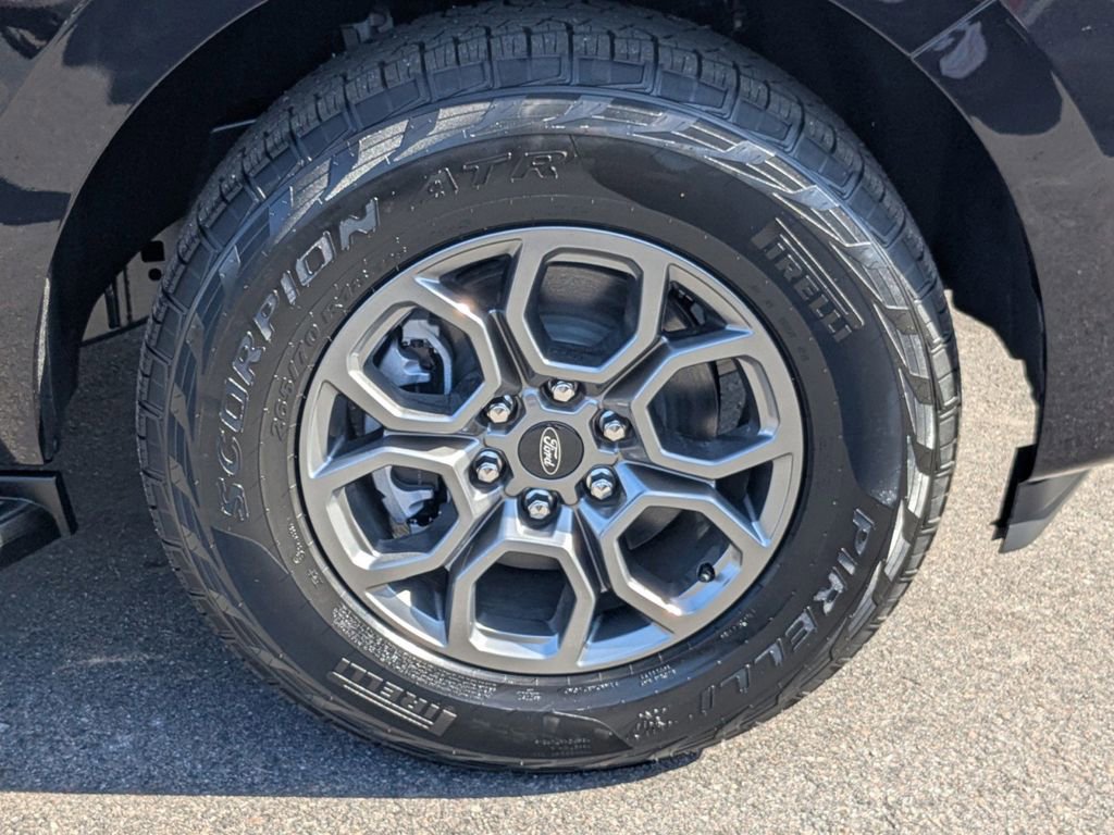 New 2025 Ford Expedition Max Active RWD image 11