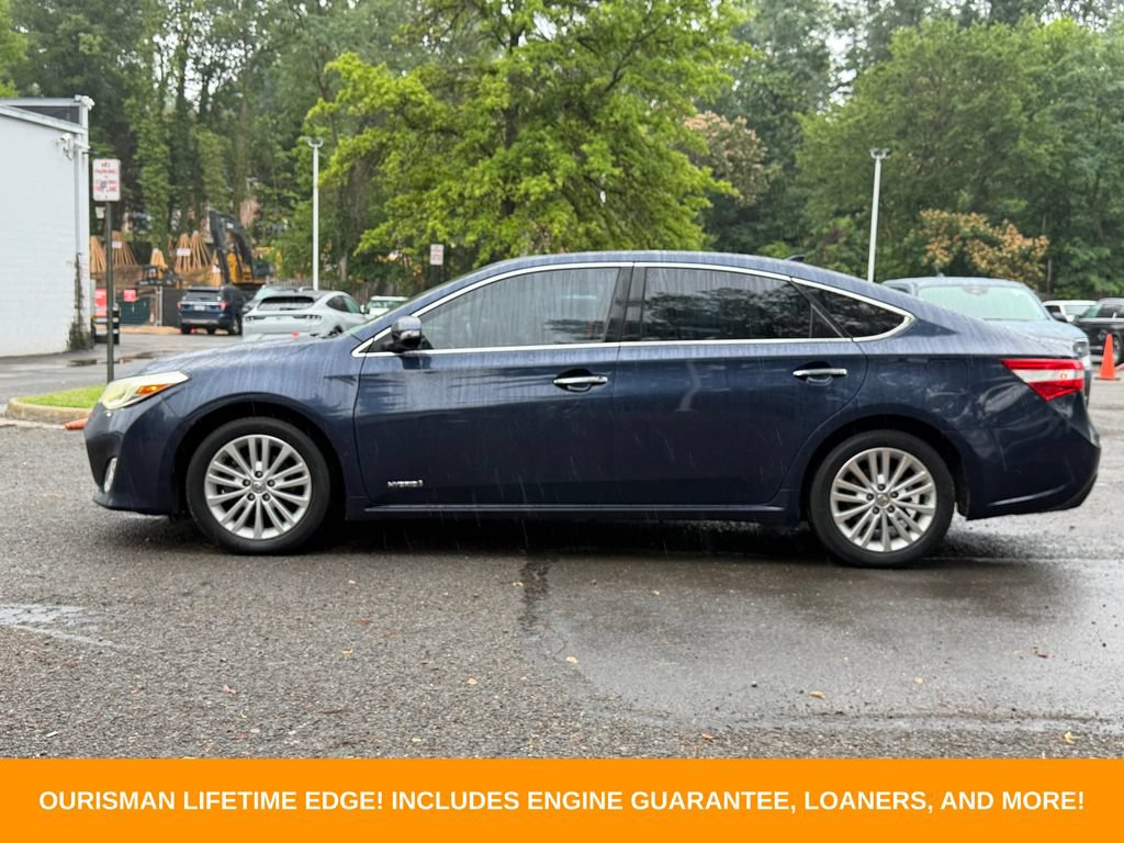 Used 2014 Toyota Avalon Limited w/ Technology Package FWD image 4