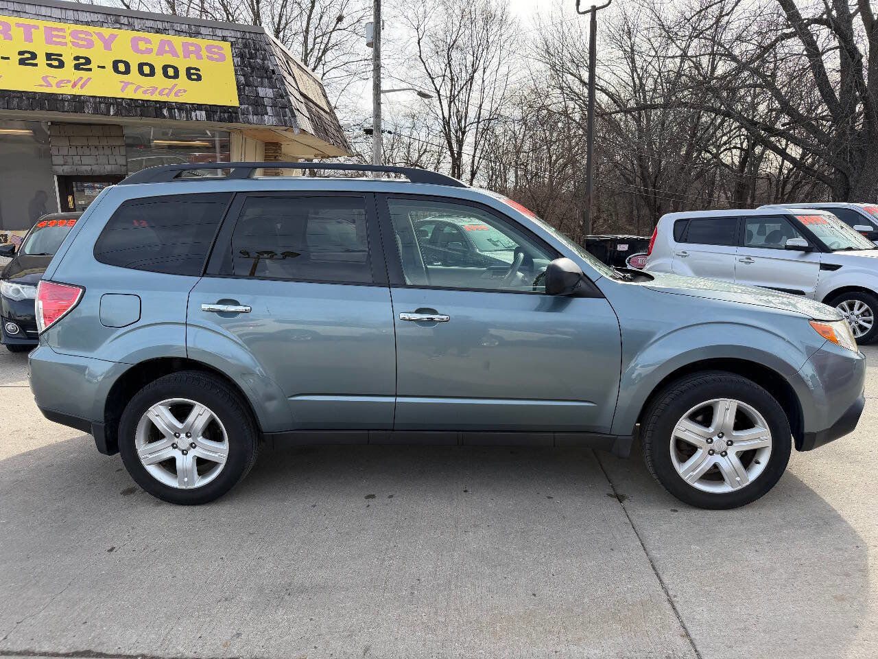 Used 2009 Subaru Forester 2.5X Limited image 8