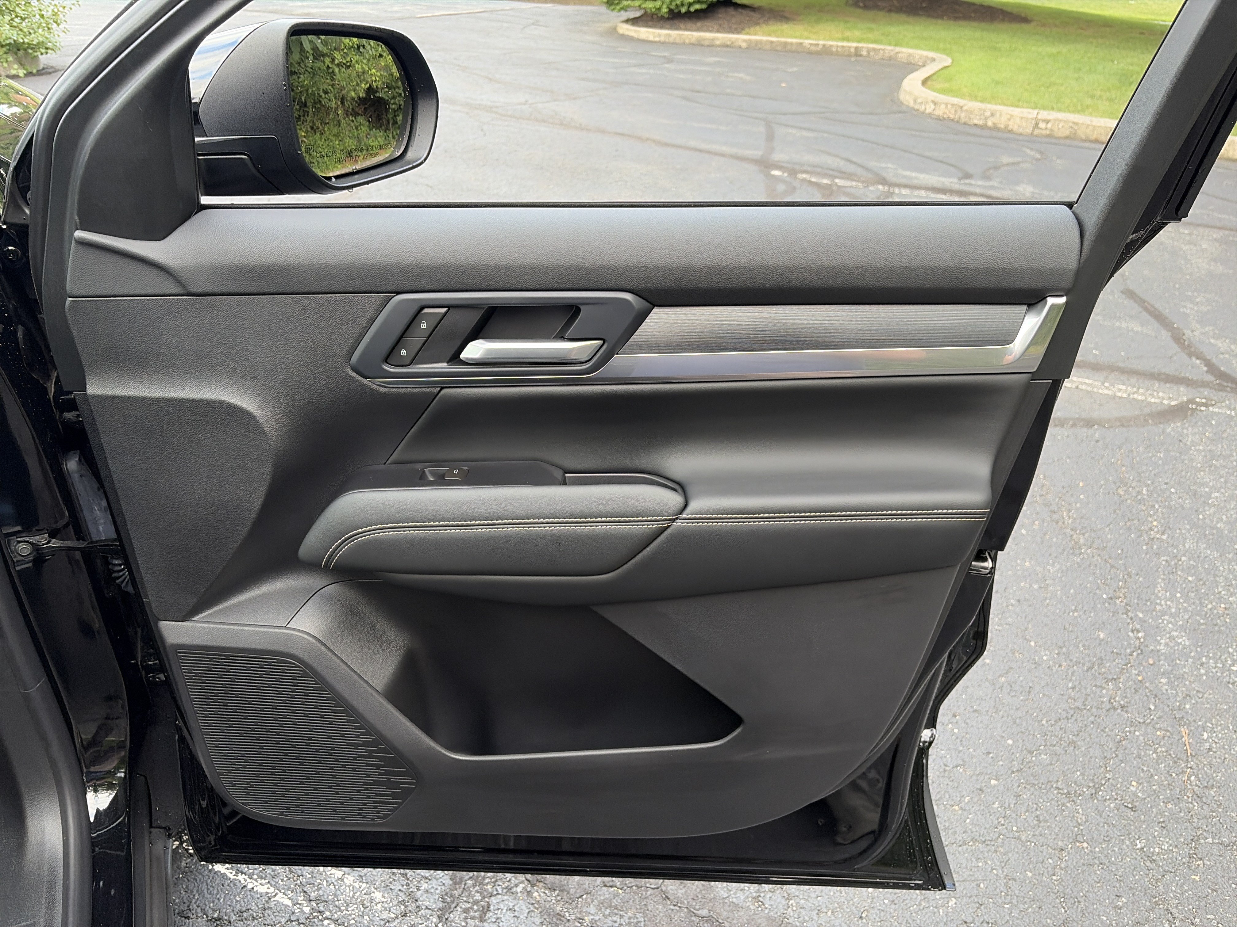 Used 2026 GMC Terrain Elevation w/ Technology Package II FWD image 26
