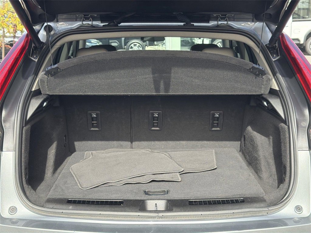 Certified 2023 Cadillac XT4 Premium Luxury image 27