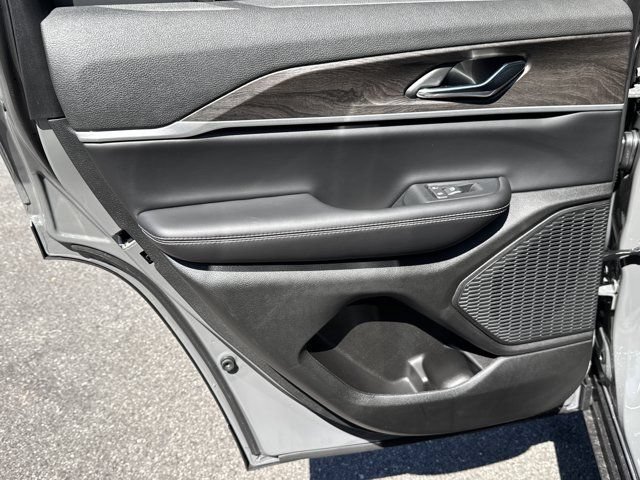 New 2027 Jeep Grand Cherokee Altitude RWD image 22