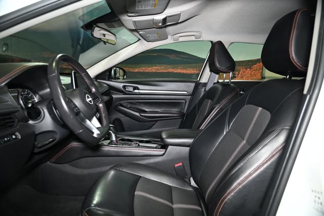Used 2024 Nissan Altima 2.5 SR FWD image 19