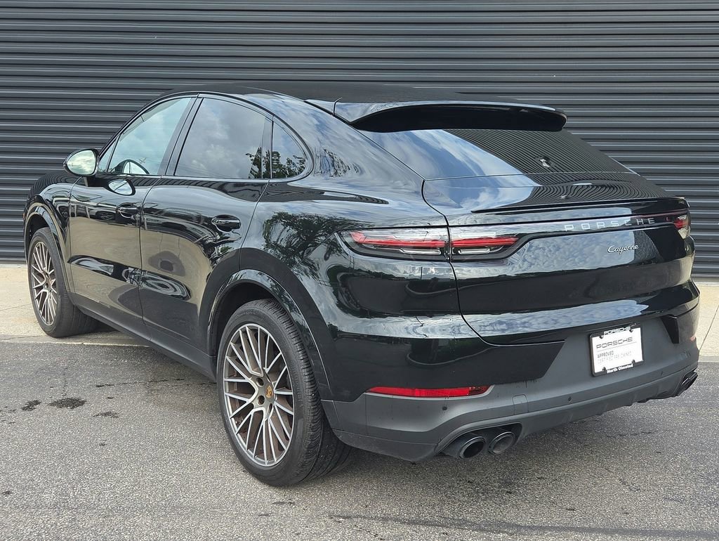 Certified 2023 Porsche Cayenne Platinum Edition AWD/4WD image 3