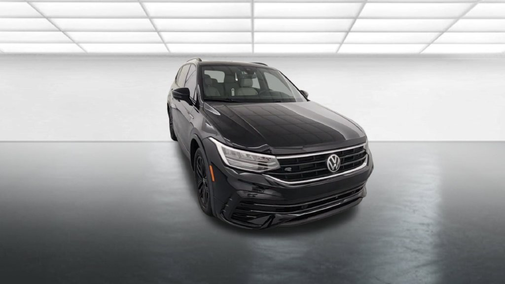 Used 2022 Volkswagen Tiguan SE R-Line AWD/4WD image 9