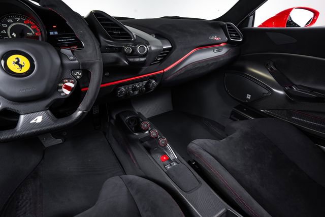 Used 2019 Ferrari 488 Pista Coupe RWD image 31