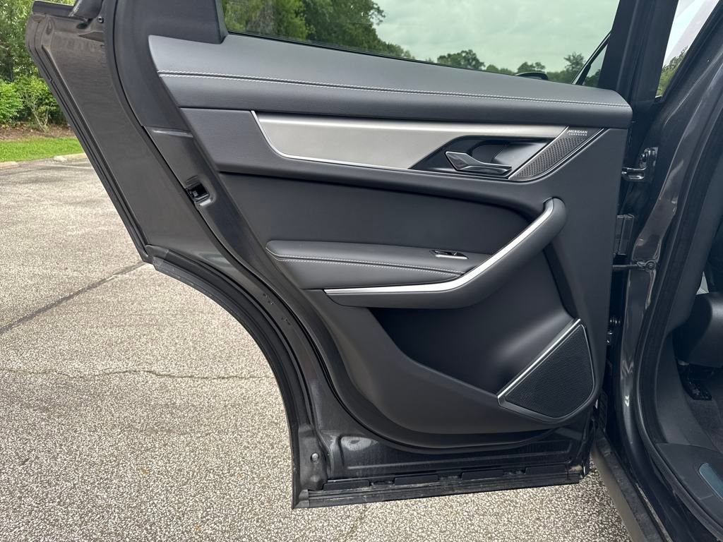 Used 2025 Jaguar F-PACE R-Dynamic S image 14