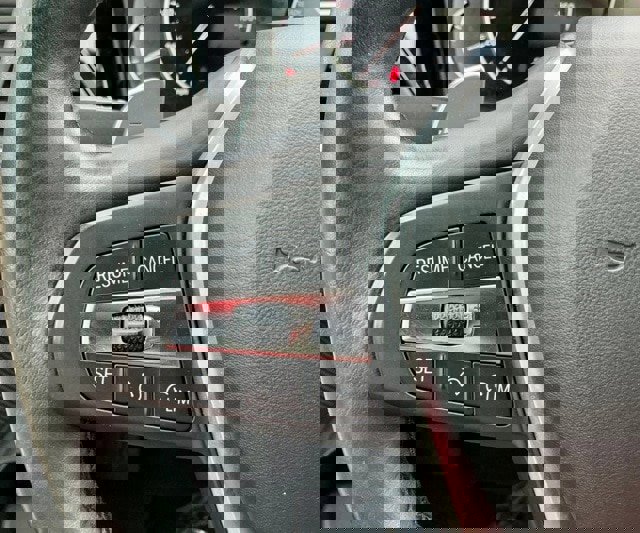 Used 2020 BMW 330i xDrive Sedan w/ Driving Assistance Package image 25