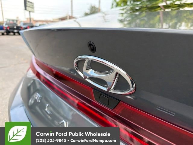 Used 2023 Hyundai Elantra Limited FWD image 11