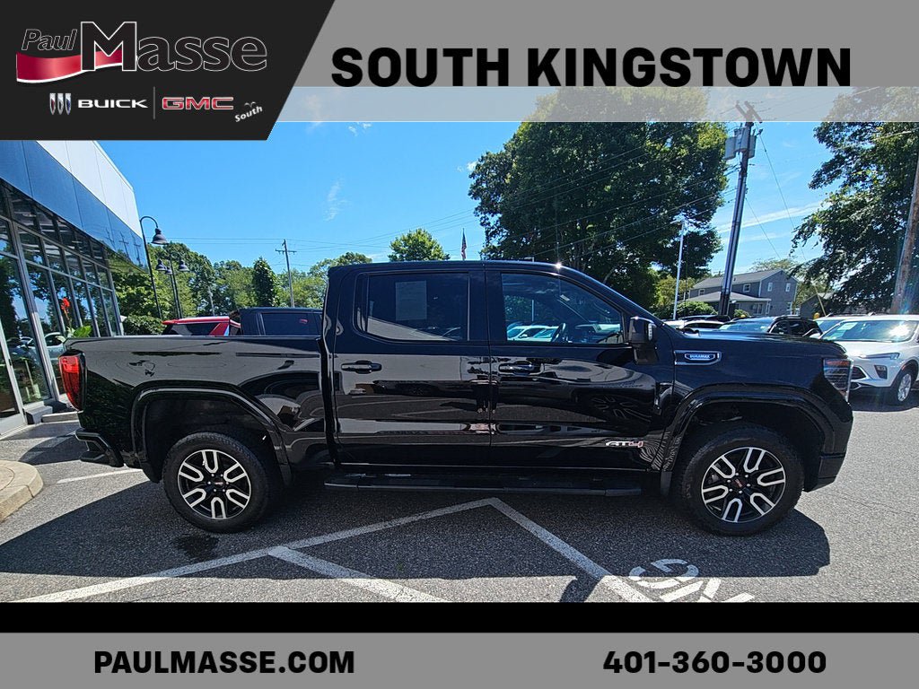 Used 2023 GMC Sierra 1500 AT4 w/ Technology Package AWD/4WD image 4