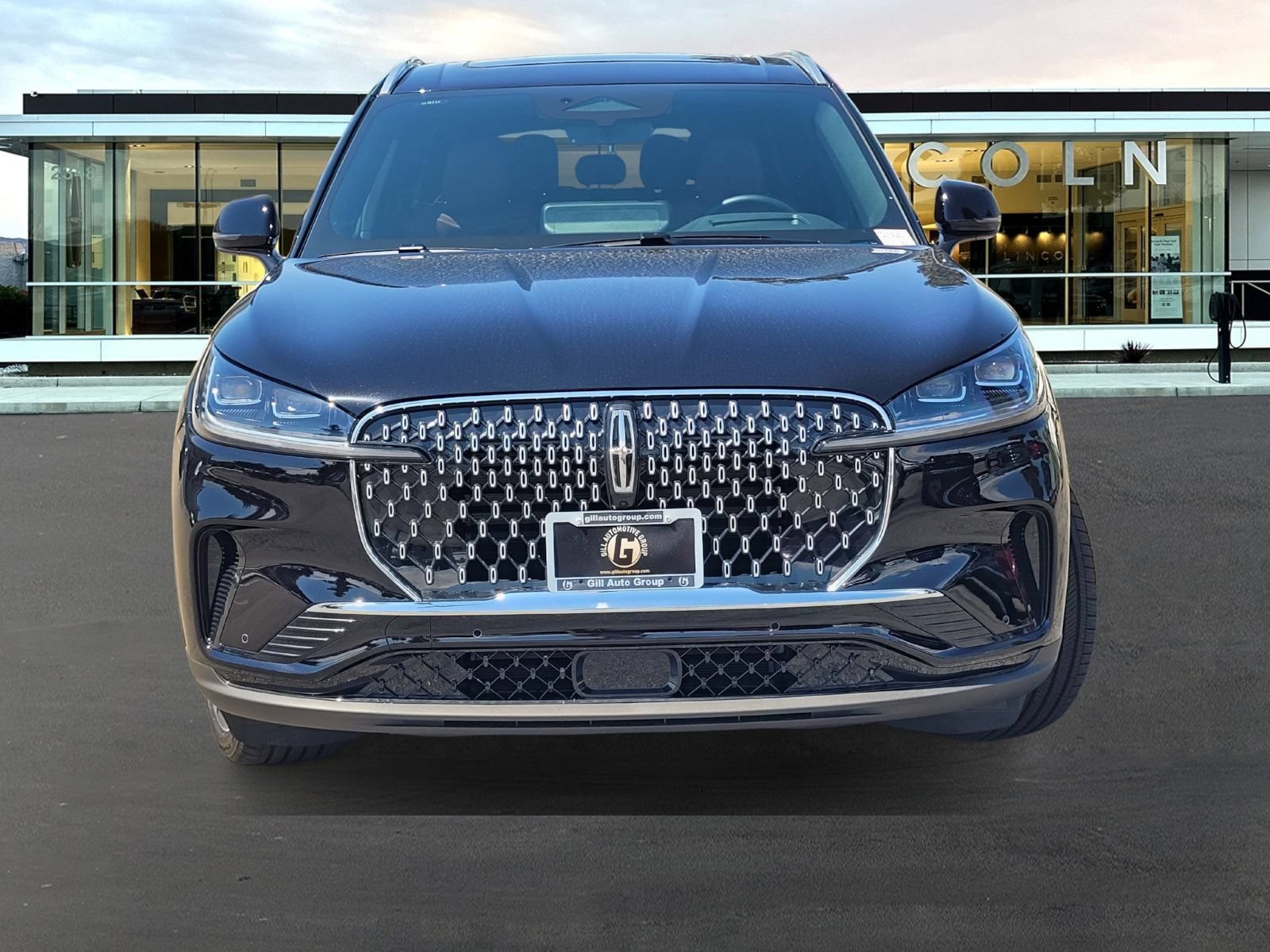 New 2026 Lincoln Aviator Reserve AWD/4WD image 2