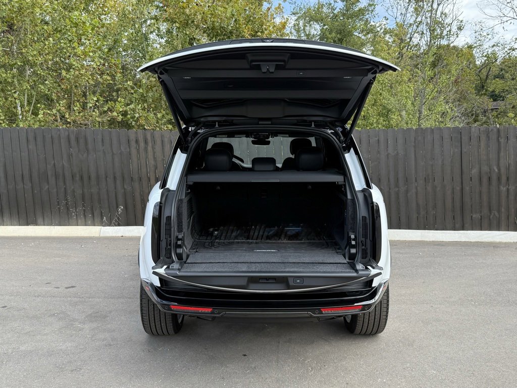 New 2025 Land Rover Range Rover SE image 5