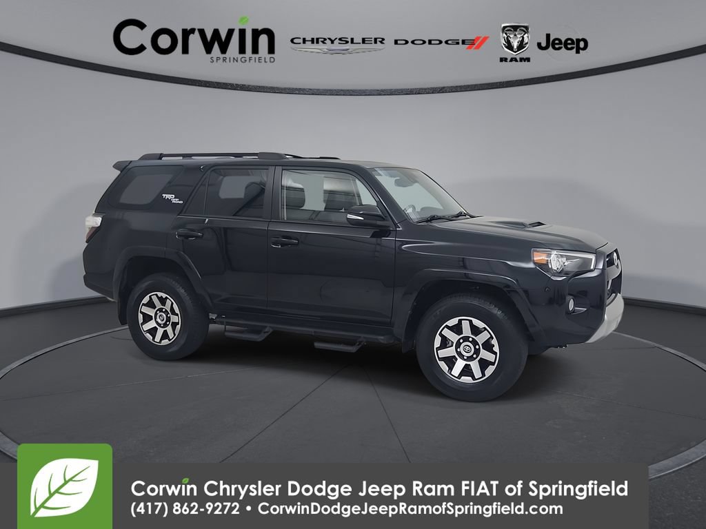 Used 2020 Toyota 4Runner TRD Off-Road Premium w/ Moonroof Package AWD/4WD image 1