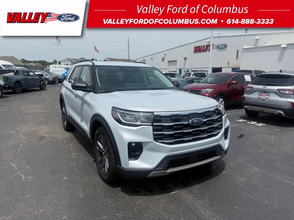 New 2026 Ford Explorer Active w/ Active Comfort Package AWD/4WD image 1
