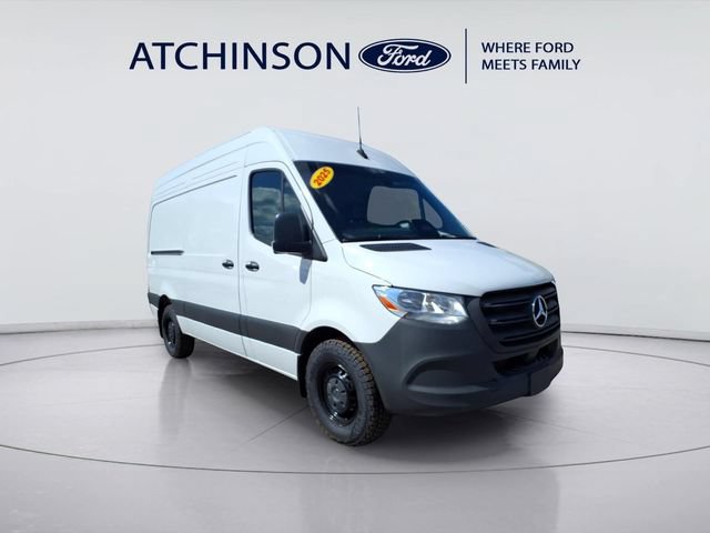 Used 2025 Mercedes-Benz Sprinter 2500 image 3