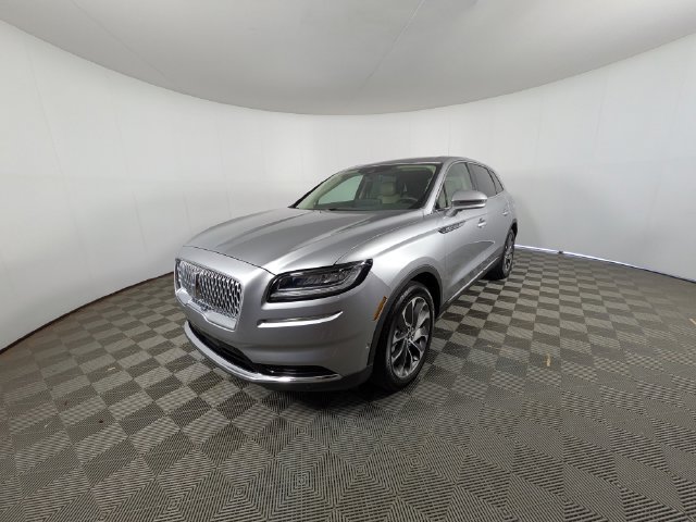Used 2023 Lincoln Nautilus Reserve w/ Equipment Group 201A AWD/4WD image 30