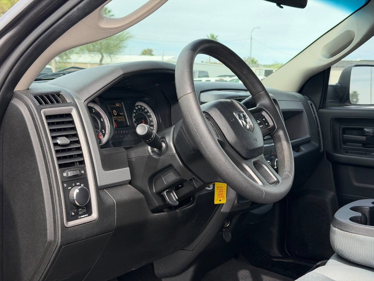 Used 2018 RAM 2500 Tradesman w/ Chrome Appearance Group image 17
