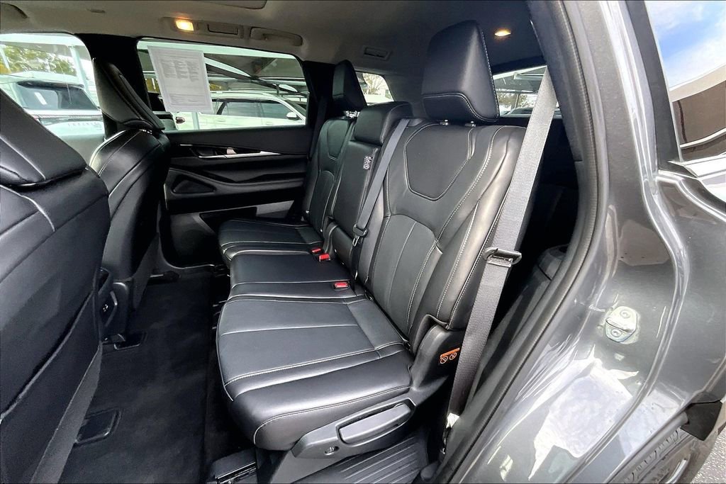 Certified 2025 INFINITI QX60 Pure image 39
