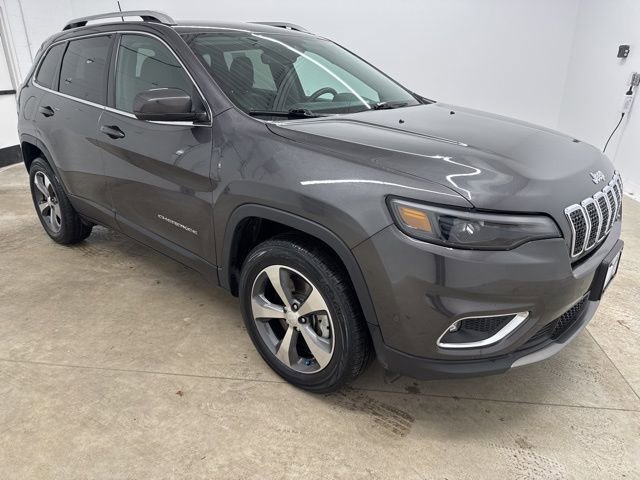 Used 2019 Jeep Cherokee Limited w/ Technology Group image 3