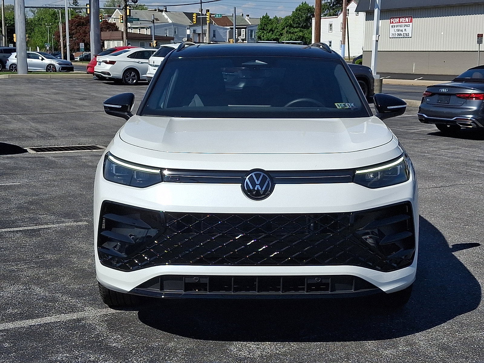 Used 2025 Volkswagen Tiguan SE R-Line AWD/4WD video 2