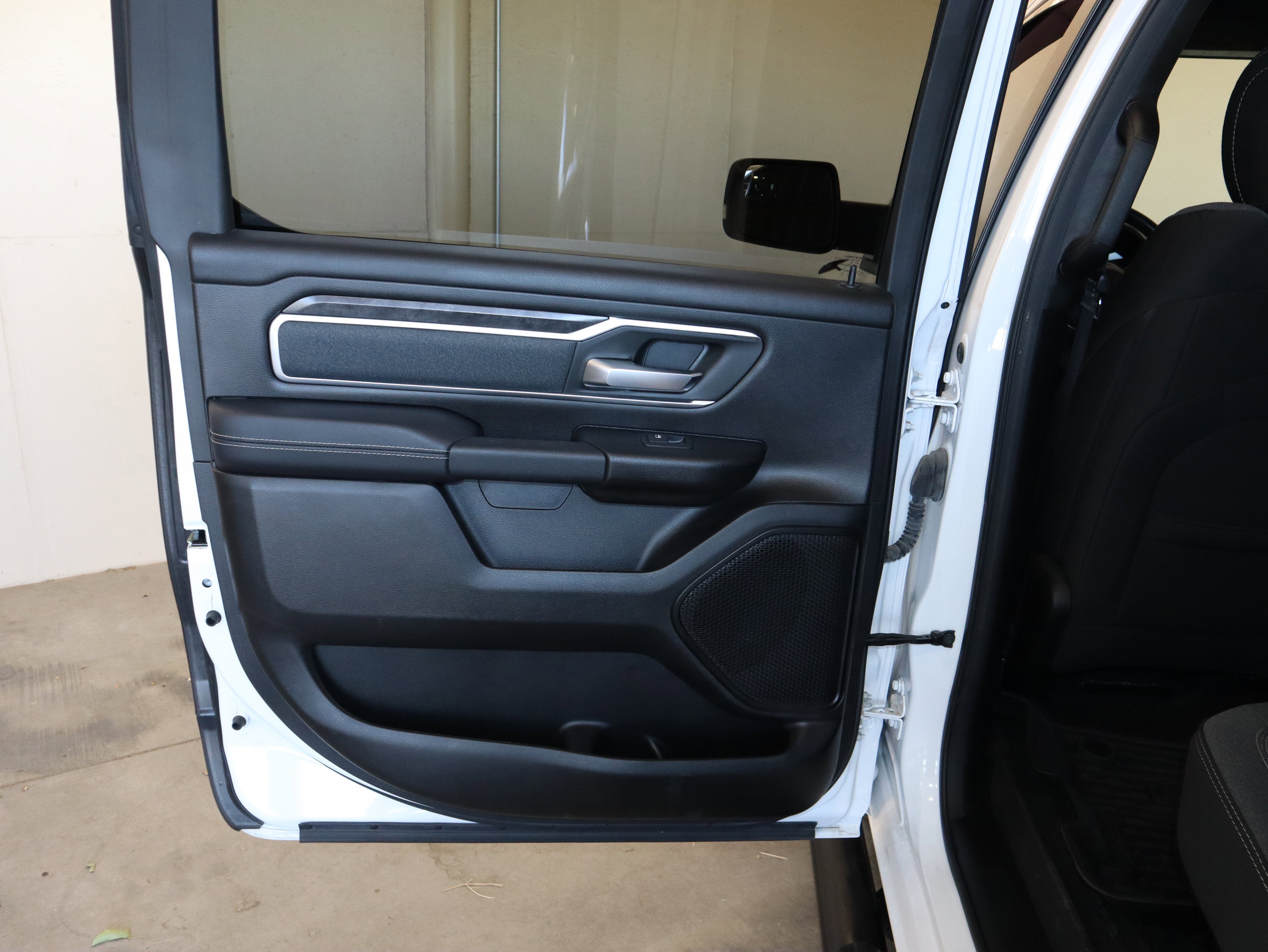 Used 2022 RAM 1500 Big Horn AWD/4WD image 38