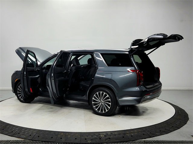 Used 2025 Hyundai Palisade Calligraphy image 13