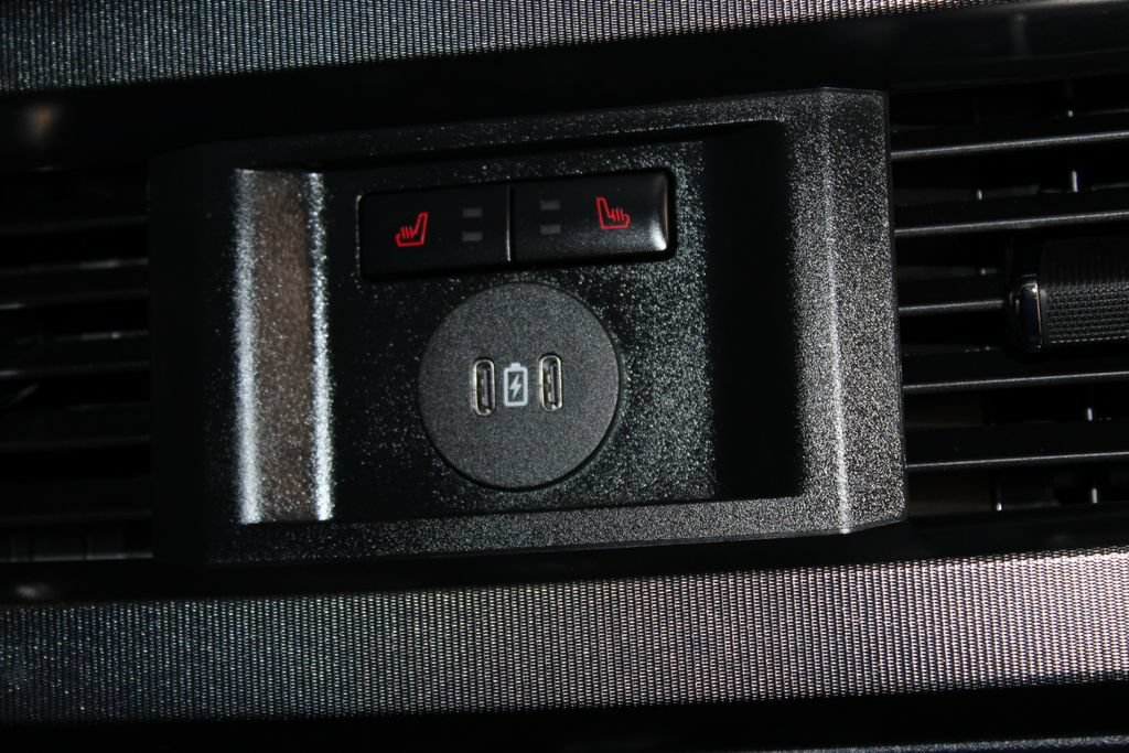 Used 2026 Ford F250 Platinum AWD/4WD image 31