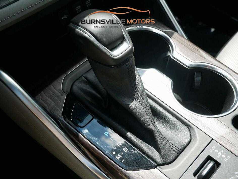 Used 2020 Toyota Highlander Platinum image 22