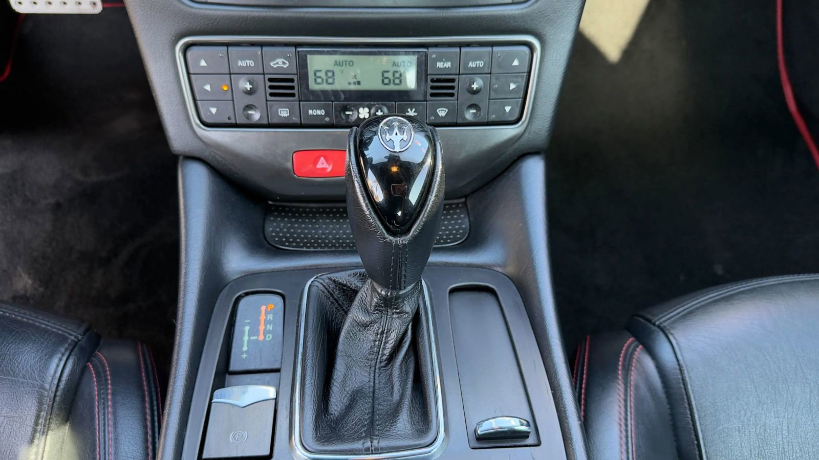 Used 2014 Maserati GranTurismo Sport image 20