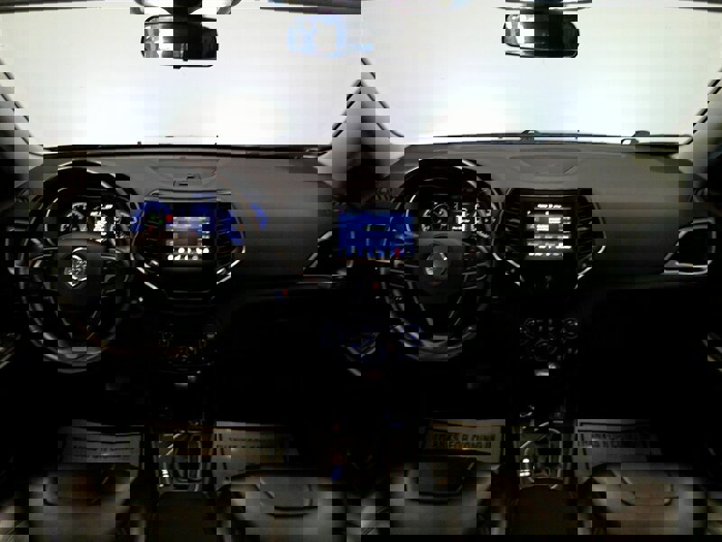 Used 2019 Jeep Cherokee Latitude Plus w/ Cold Weather Group image 2