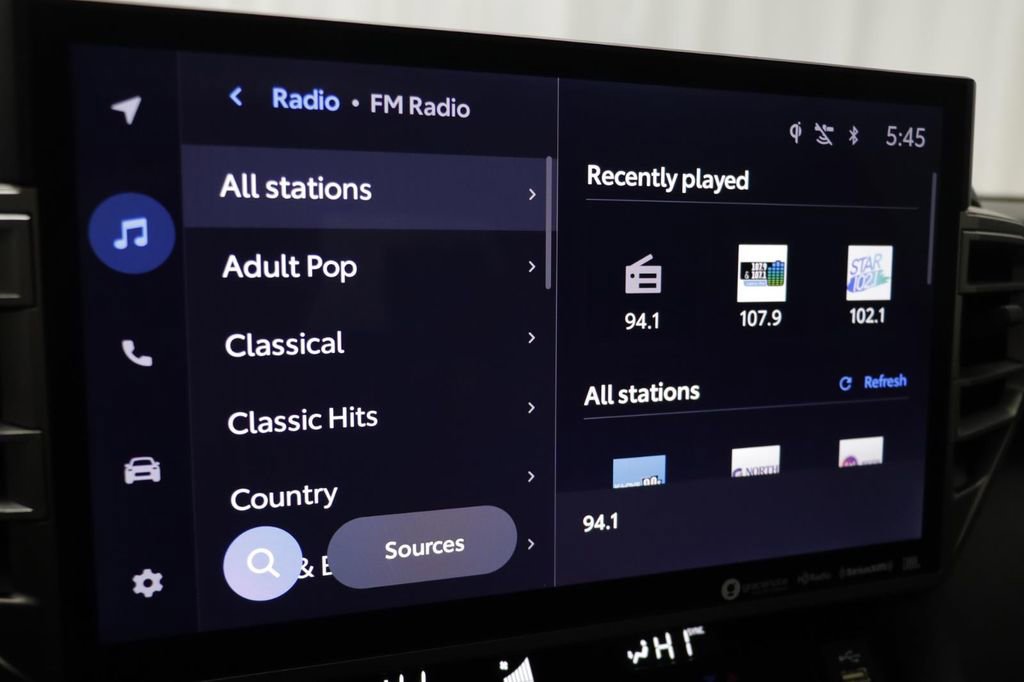 Used 2024 Toyota Tundra Limited AWD/4WD image 9