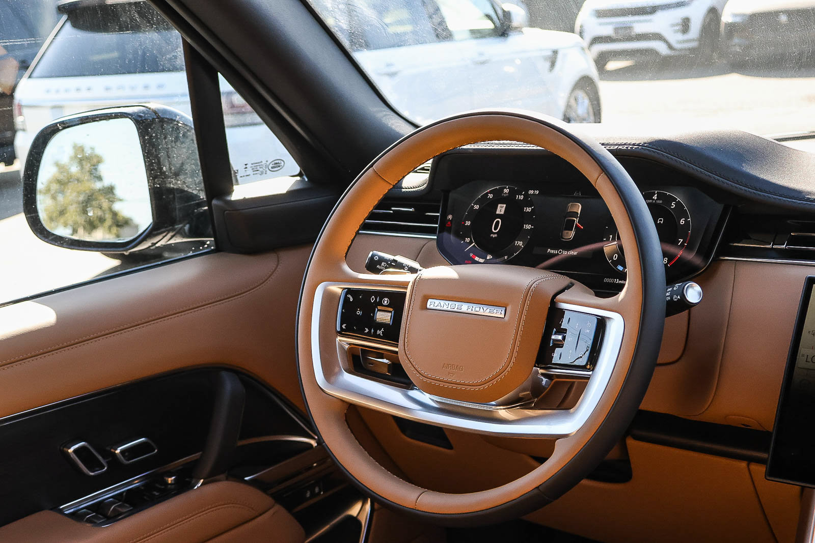 New 2026 Land Rover Range Rover SE AWD/4WD image 23
