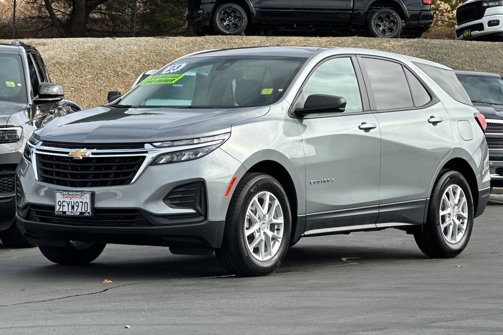 Used 2023 Chevrolet Equinox LS w/ LS Convenience Package FWD image 9