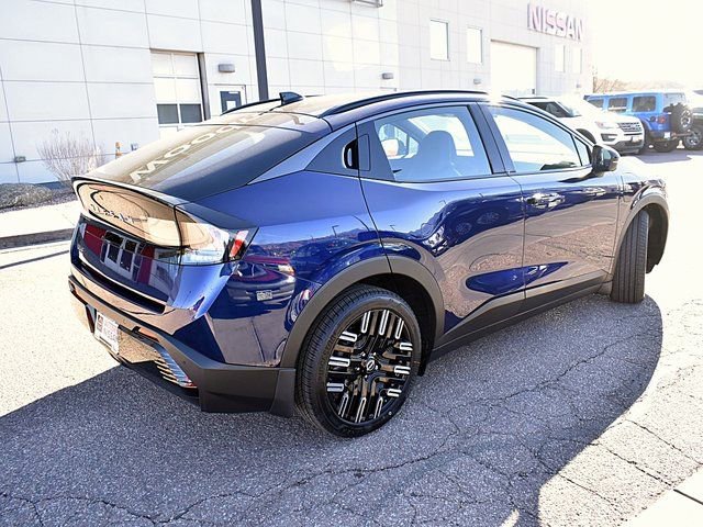 New 2026 Nissan Leaf Platinum+ w/ Illuminated Package FWD image 6