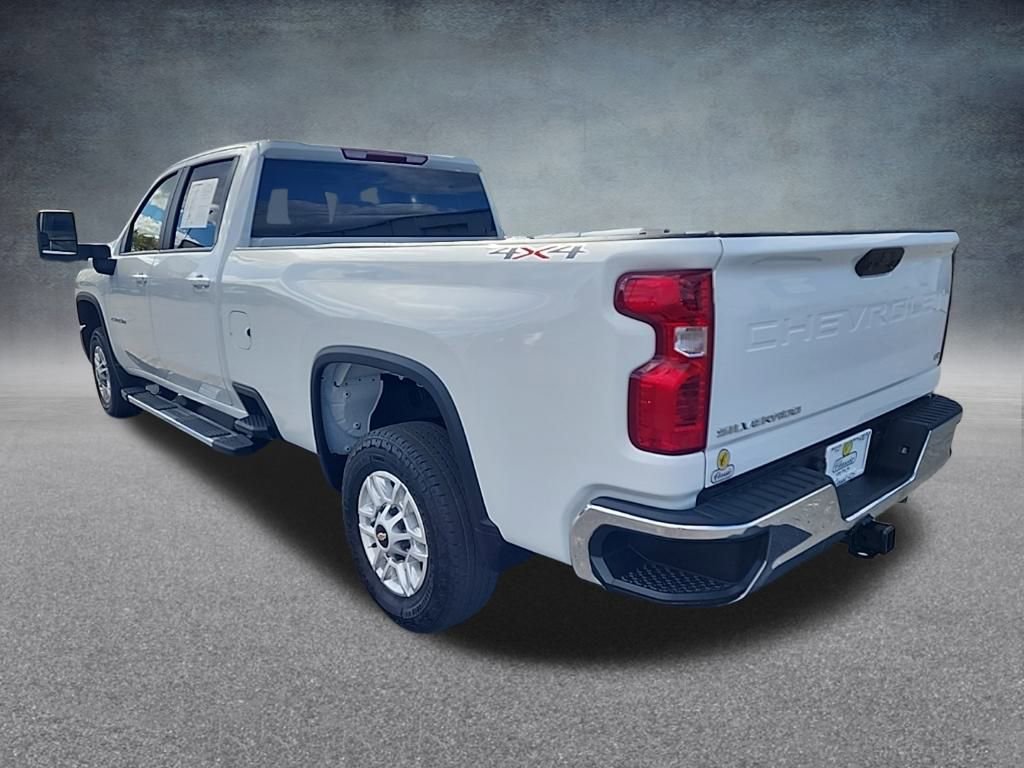 Used 2024 Chevrolet Silverado 2500 LT image 10