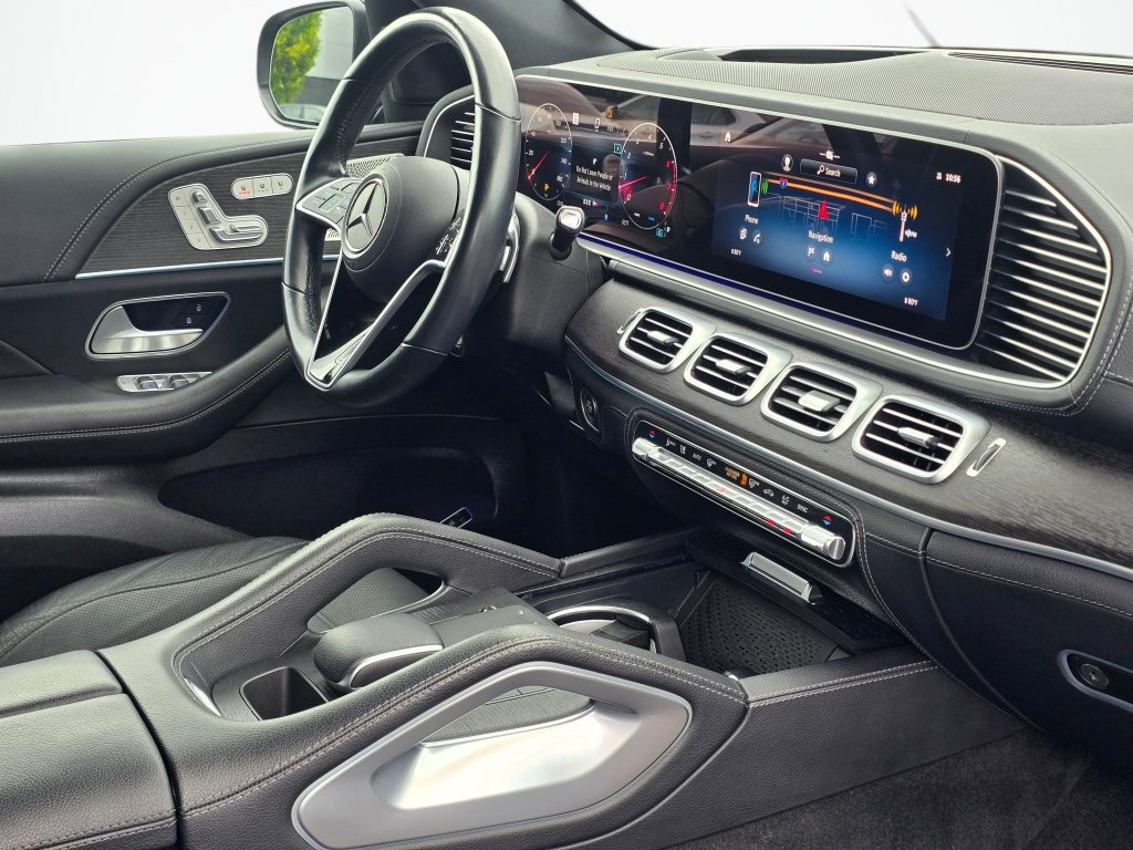Used 2024 Mercedes-Benz GLE 350 4MATIC w/ Driver Assistance Package image 27