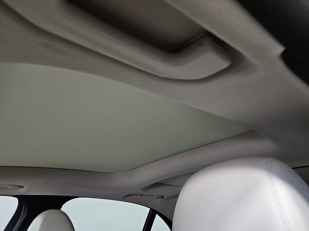 Used 2019 Mercedes-Benz E 300 w/ Premium 1 Package image 20