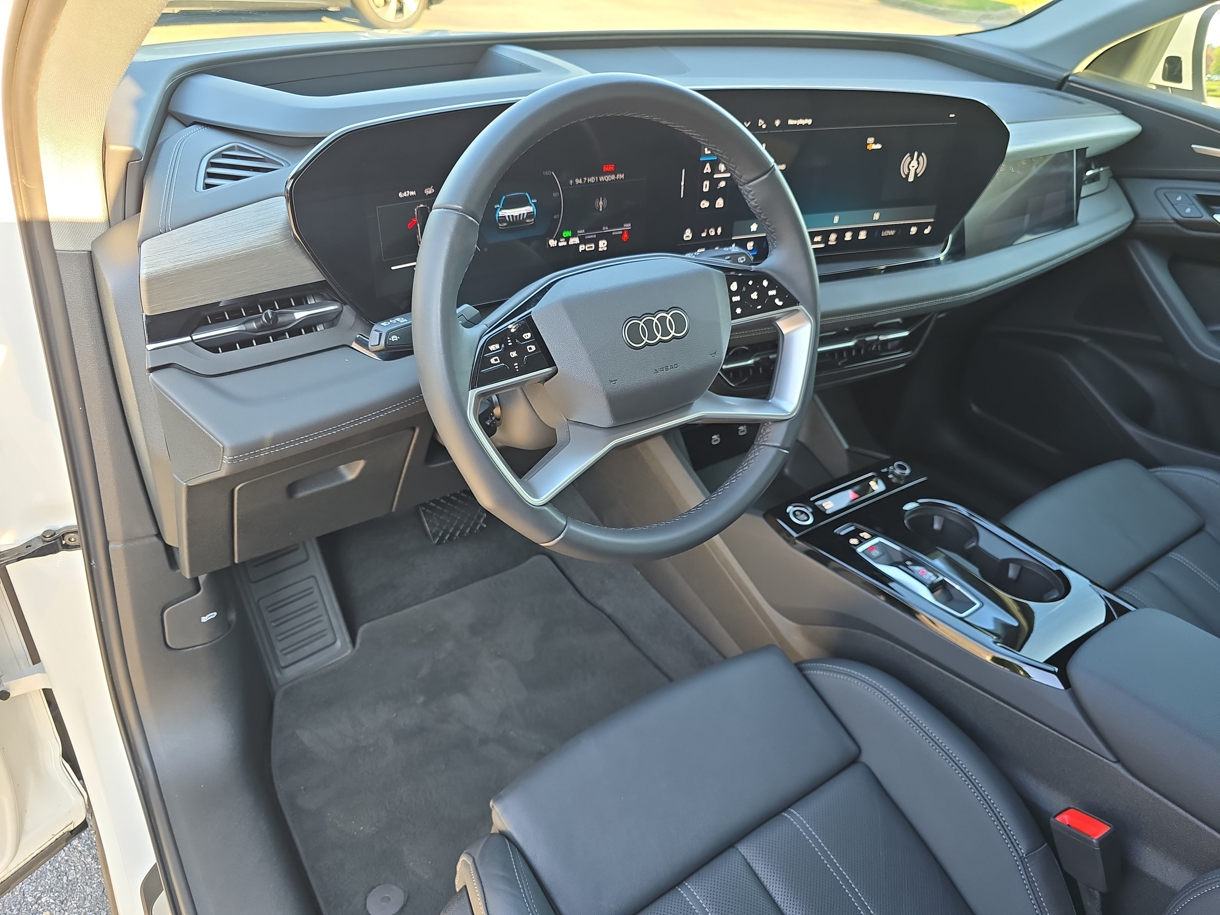 Used 2025 Audi Q6 e-tron Prestige w/ Black Warm Weather Package AWD/4WD image 16