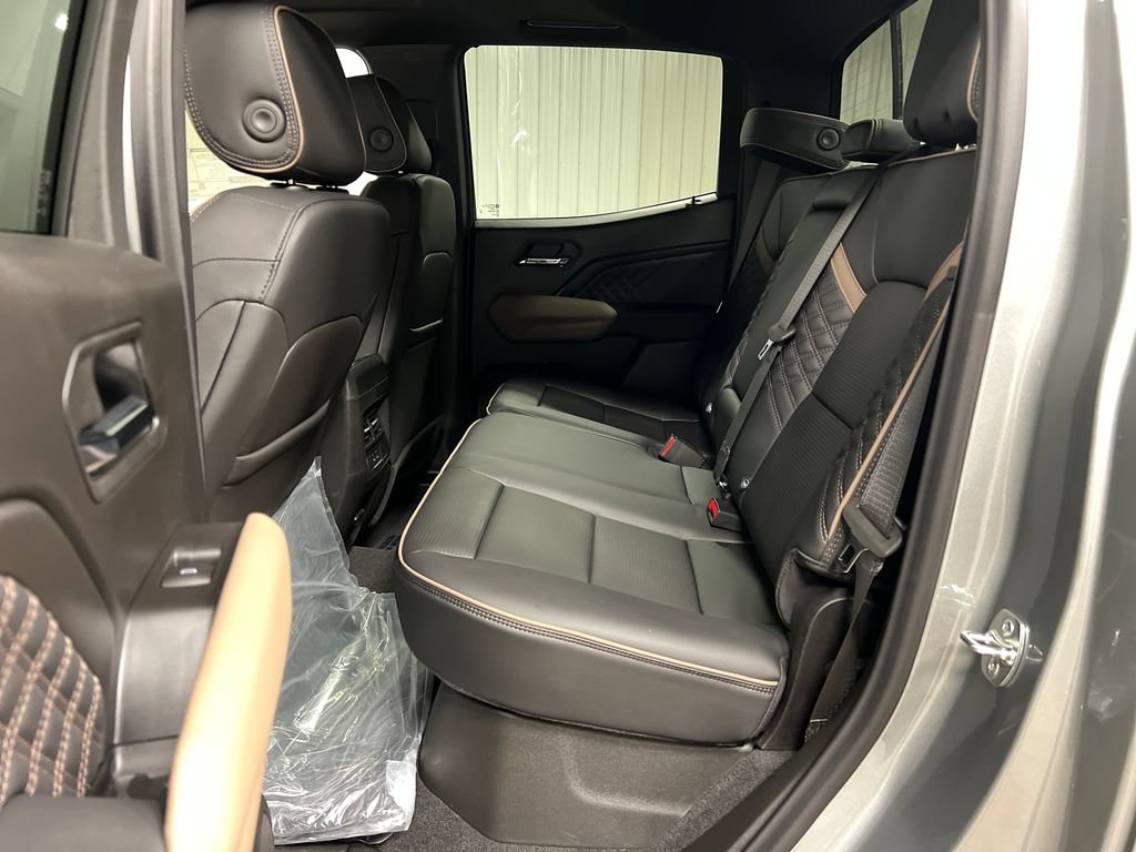 New 2026 GMC Canyon Denali w/ LPO, Black Badging Package AWD/4WD image 14
